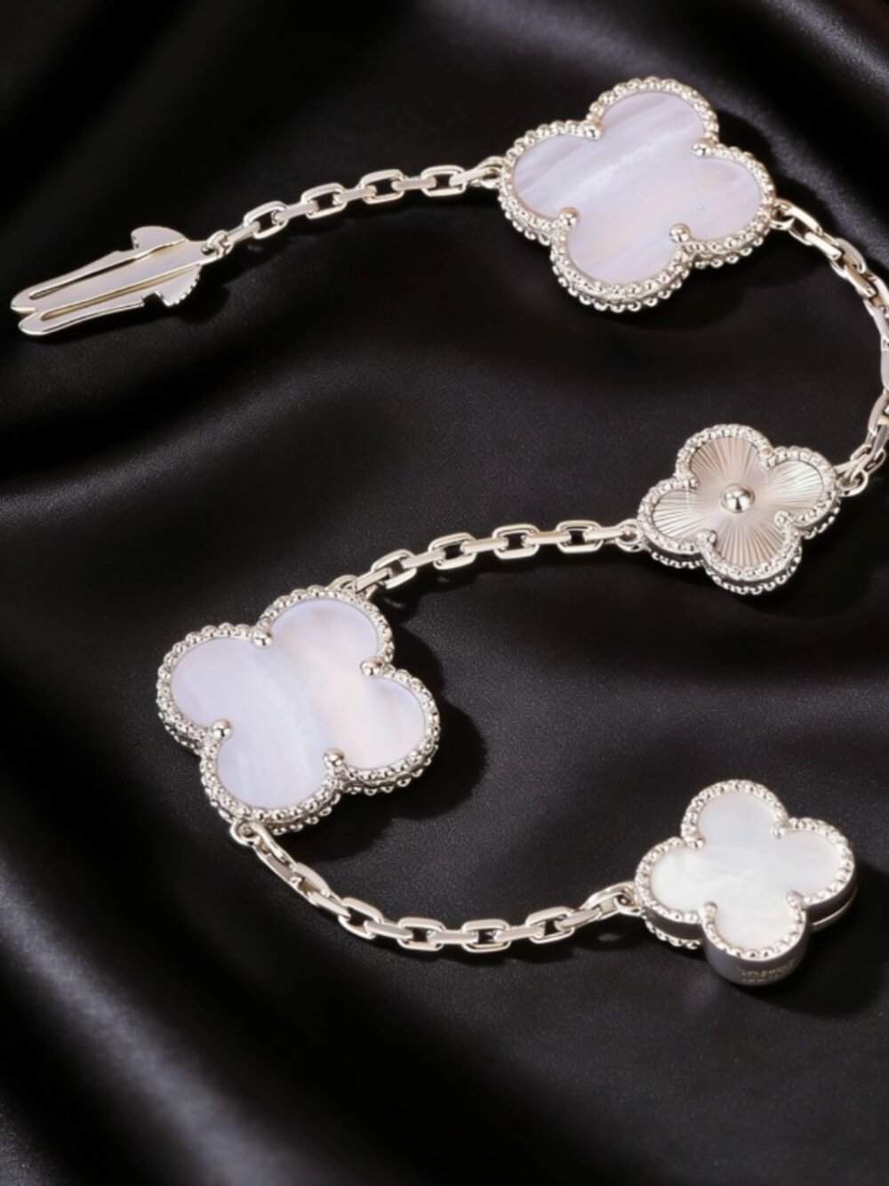Van Cleef & Arpels Vintage Alhambra 4 Motifs Bracelet